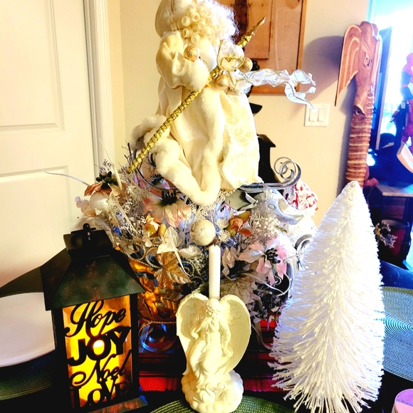 Santa - Picture 4 of 5